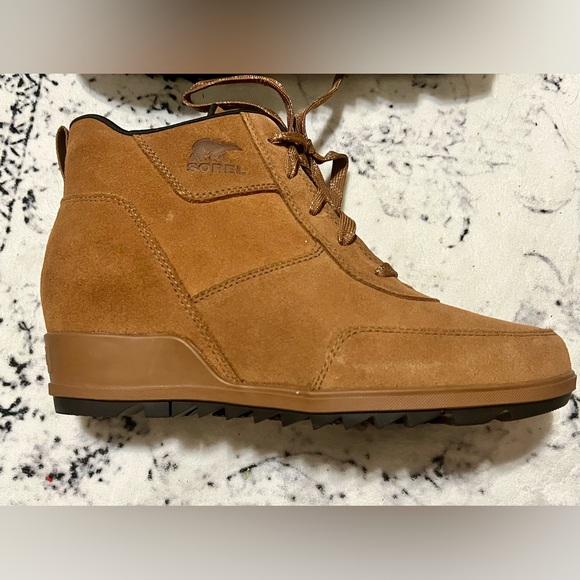 New Women's Evie Sport Lace-Up Lug Sole Waterproof Booties - Size 10 - Picture 7 of 12